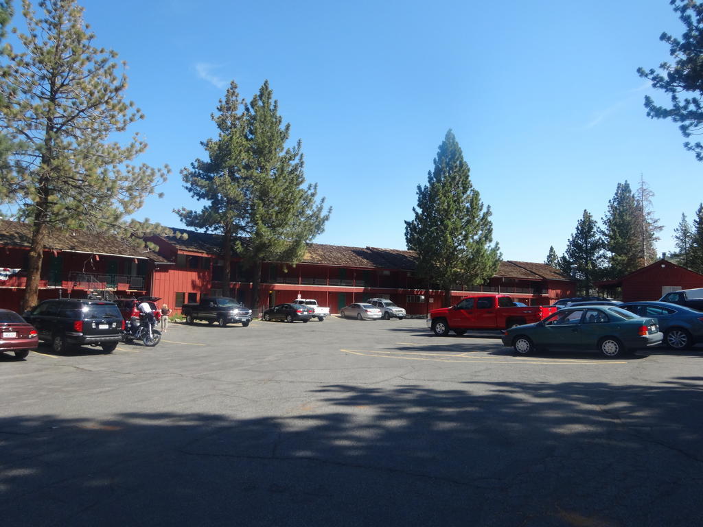 Boulder Lodge Джун Лейк Екстериор снимка
