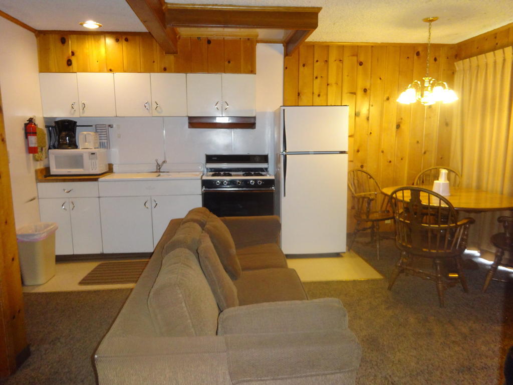 Boulder Lodge Джун Лейк Стая снимка